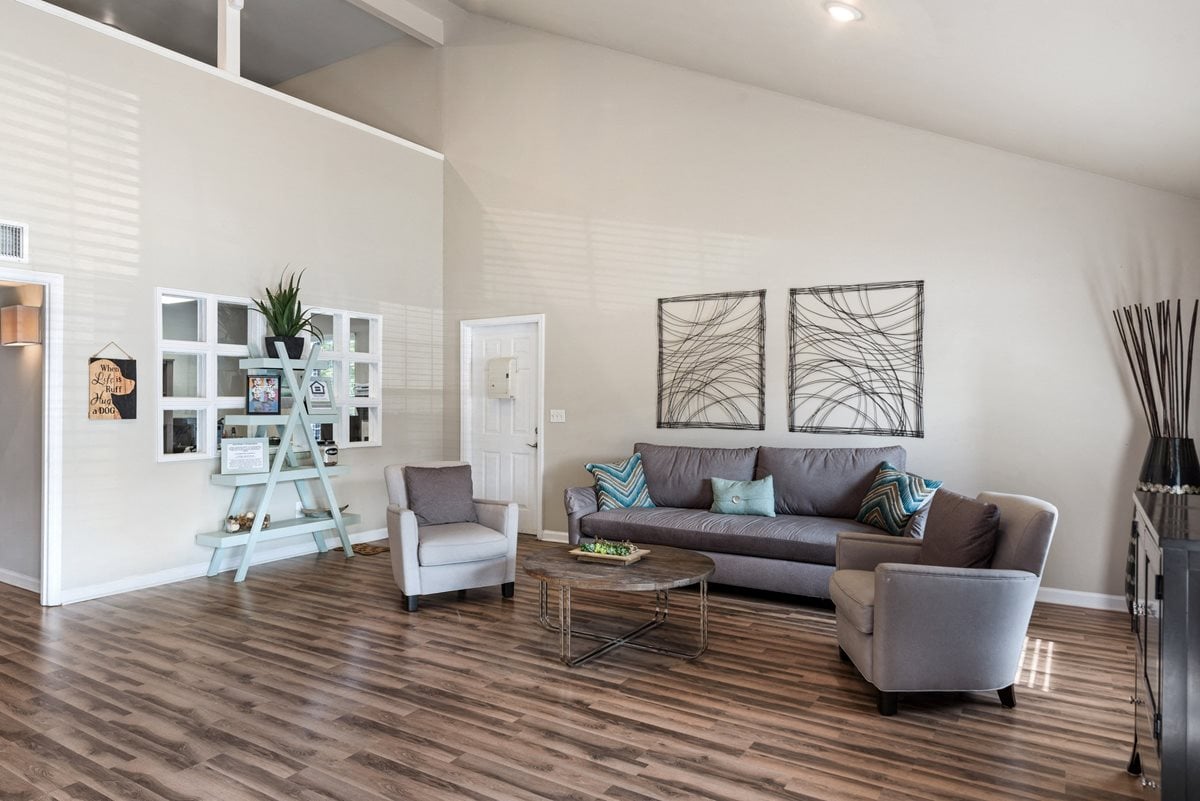 Laurel Valley Apartments